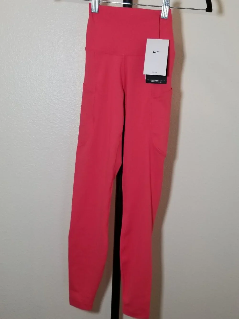 Nike Womens XXS Coral High Rise 7/8 Leggings Dri Fit Athletic Activewear NWT